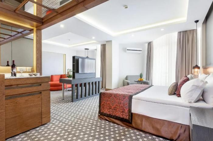 Salamis Bay Conti Resort Hotel & Casino Famagusta  Cameră foto Suite