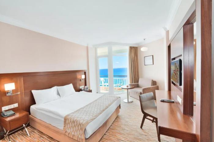 Salamis Bay Conti Resort Hotel & Casino Famagusta  Cameră foto A room at the hotel