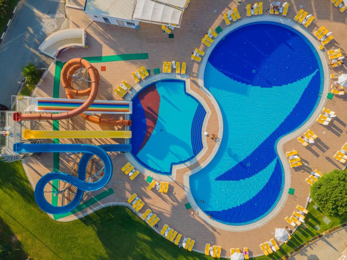 Salamis Bay Conti Resort Hotel & Casino Famagusta  Exterior foto Aerial view of the water park